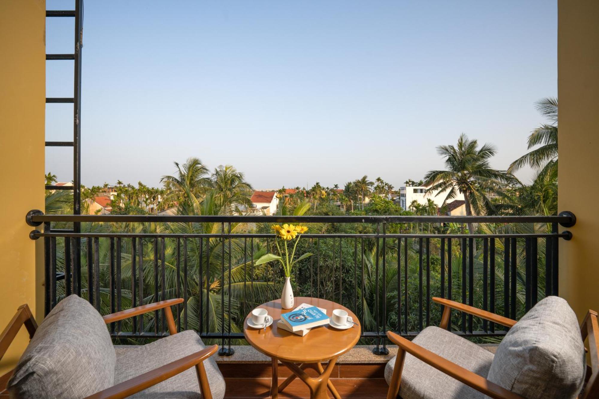Lancelynk Retreat Hoi An Hotel Exterior photo
