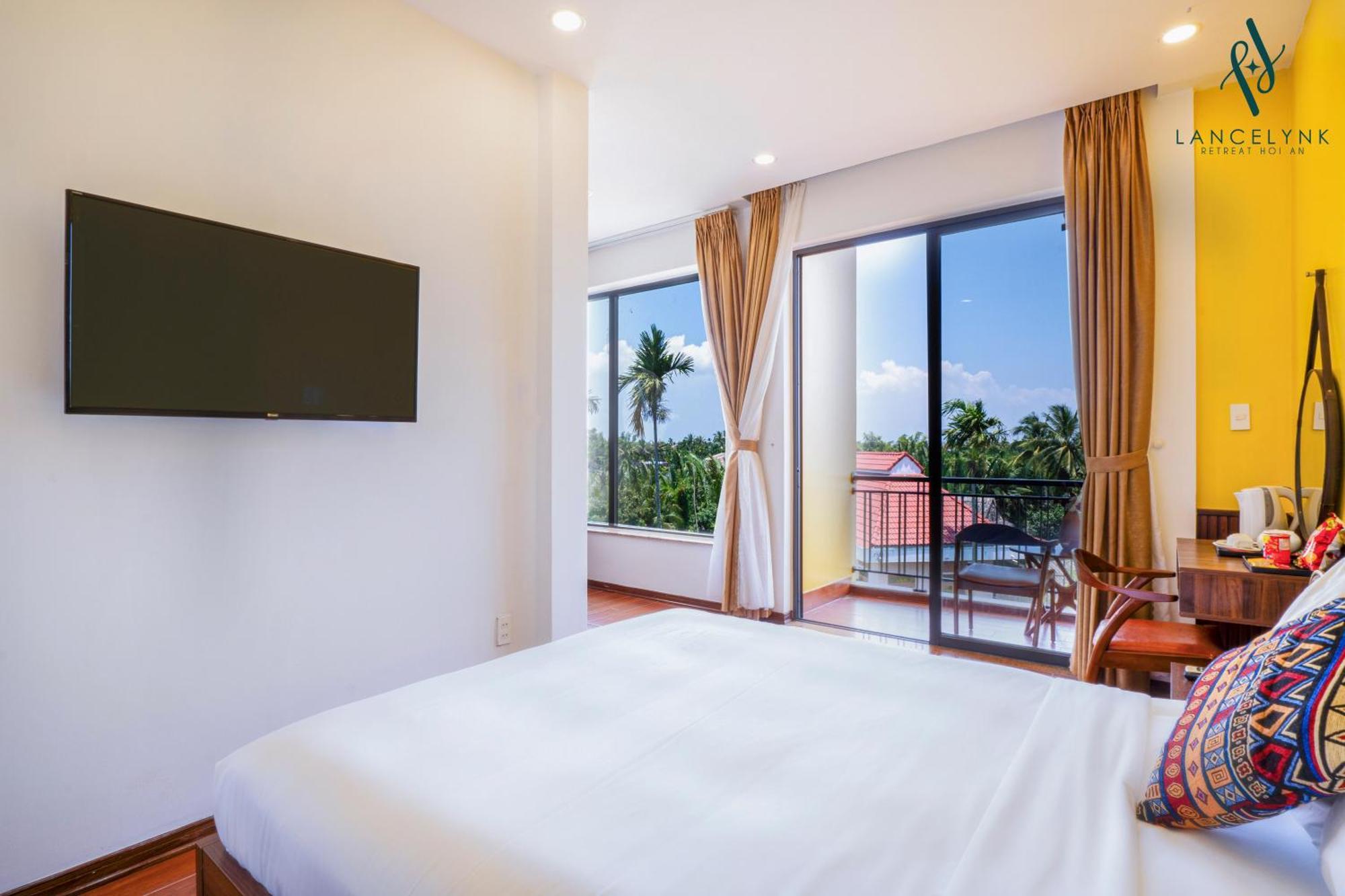 Lancelynk Retreat Hoi An Hotel Exterior photo